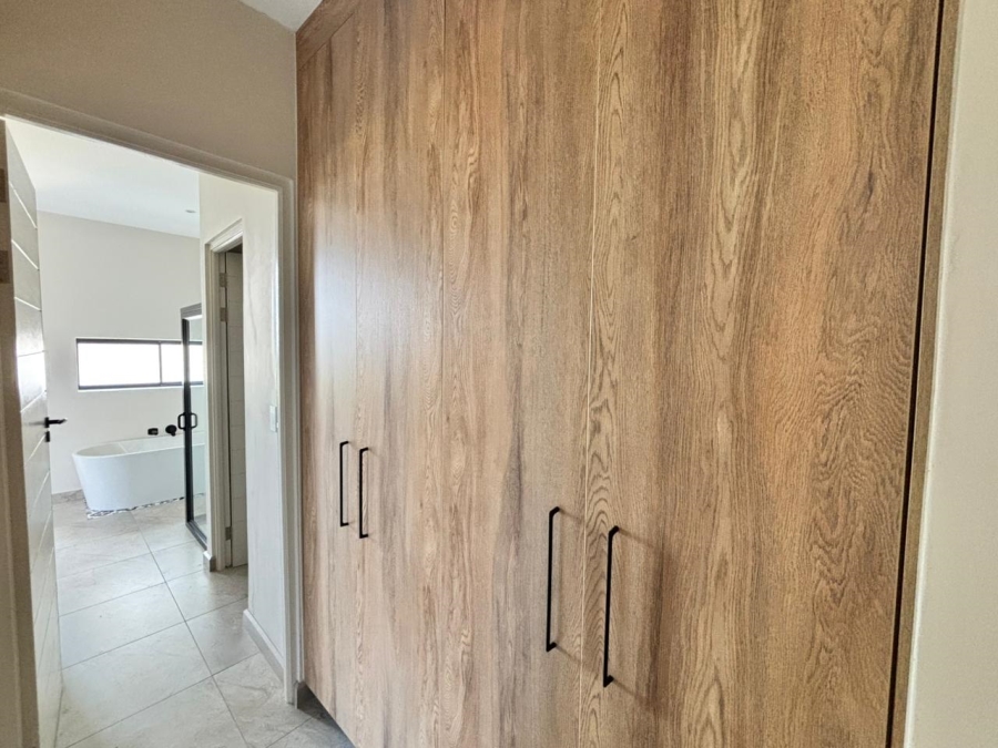 3 Bedroom Property for Sale in Helderzicht Eco Estate North West